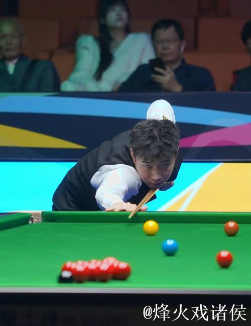 赵心童6-1完胜布朗 轻松晋级斯诺克国际锦标赛第二轮